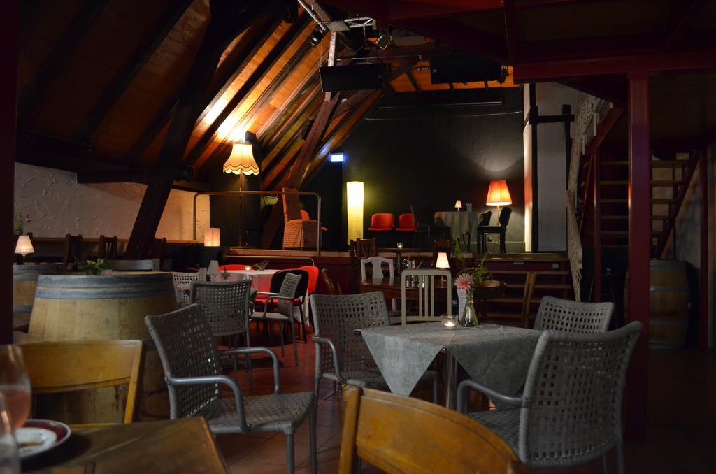 Hotel "Cafe Verkehrt" - Wellcome Motorbiker, Berufsleute Und Reisende Im Schwarzwald Oberhof  Exteriér fotografie